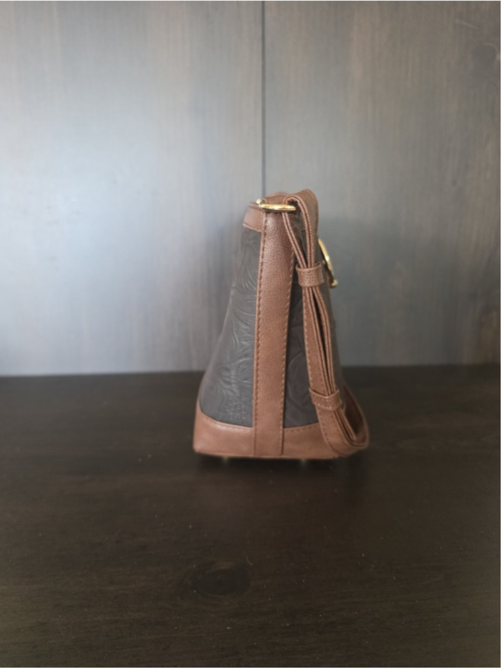 Buckle Dark Brown Floral Embossed Tooled Artisan LEATHER Shoulder Bucket Bag - Picture 4 of 16